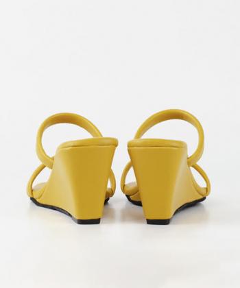 صندل زنانه چرم وگن آرتمن مدل افسون