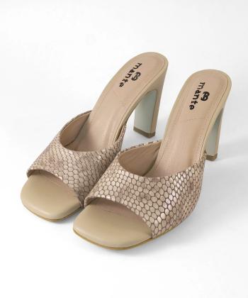 کفش زنانه چرم طبیعی منط Mante مدل Z320