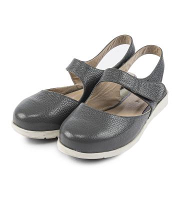 کفش زنانه چرم طبیعی آرتمن مدل شوکا