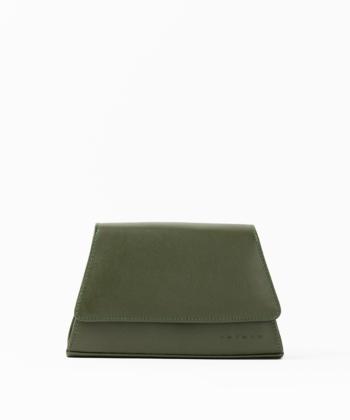 کیف دوشی چرم طبیعی زنانه آرتمن مدل دوريتو