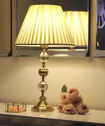 آباژور روميزي آردين فرسام مدل سابين