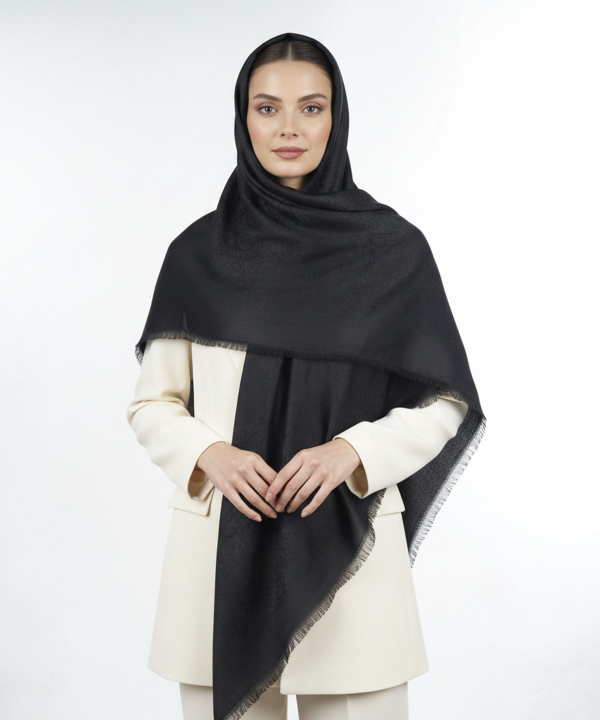 روسری ابریشم زنانه موریک مدل QW24