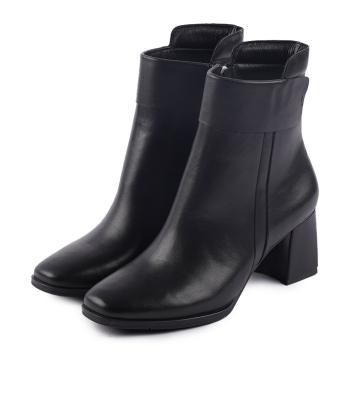 نيم بوت پاشنه دار زنانه چرم طبيعي مونو مدل J0157