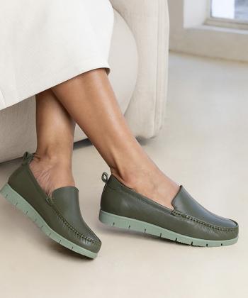 كفش کالج زنانه چرم طبيعي برتونيكس مدل 380 B