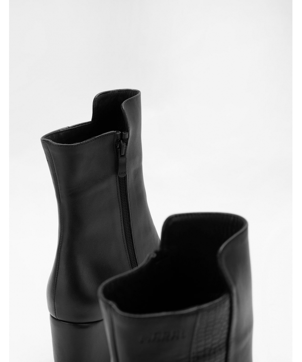 نیم‌بوت زنانه پاشنه‌دار مارال چرم Maral Leather مدل آدلاید 303
