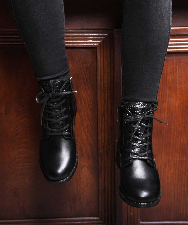 نیم بوت چرم زنانه شهر چرم Leather City مدل KA14
