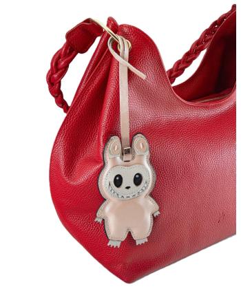 آویز کیف چرم طبیعی نوین چرم مدل لبوبو