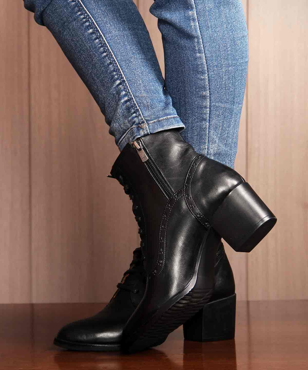 نیم بوت چرم زنانه شهر چرم Leather City مدل IR01031