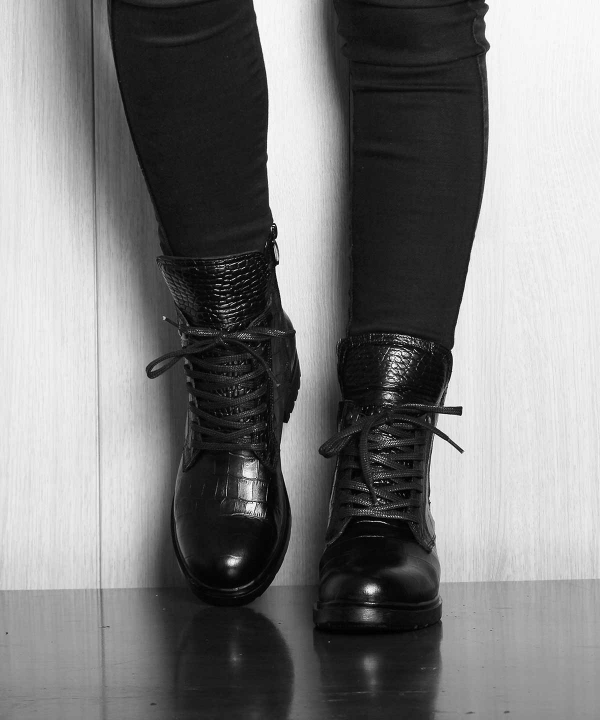 نیم بوت چرم زنانه شهر چرم Leather City مدل KC32