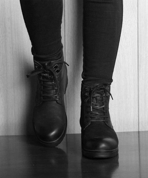 نیم بوت چرم زنانه شهر چرم Leather City مدل KC34