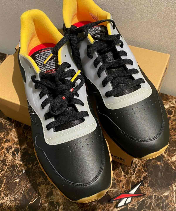 کفش راحتی چرم ریباک Reebok مدل DV5240
