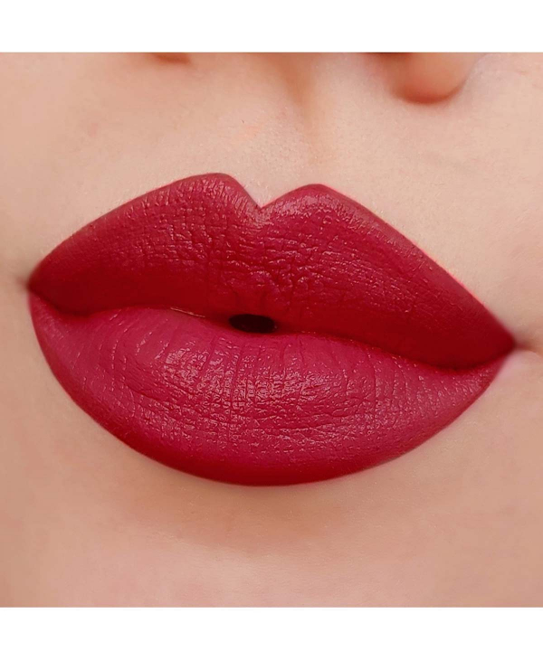 رژ لب جامد آسترا Astra مدل Velvet Lips