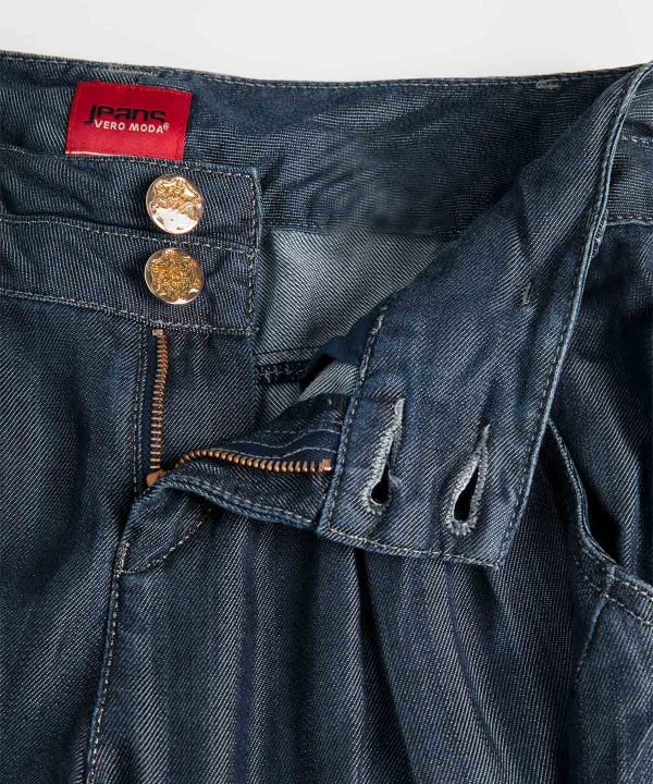 شلوار جین کوتاه زنانه ورو مدا Vero Moda مدل Outline