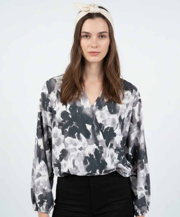 شوميز زنانه هاليدي مدل D39794