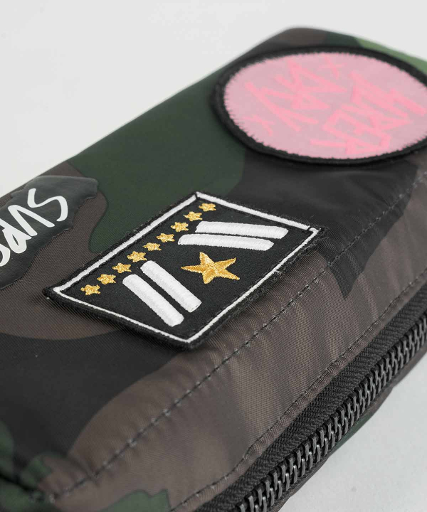 جامدادی طرح‌دار سوپردرای Superdry مدل G98002GQ