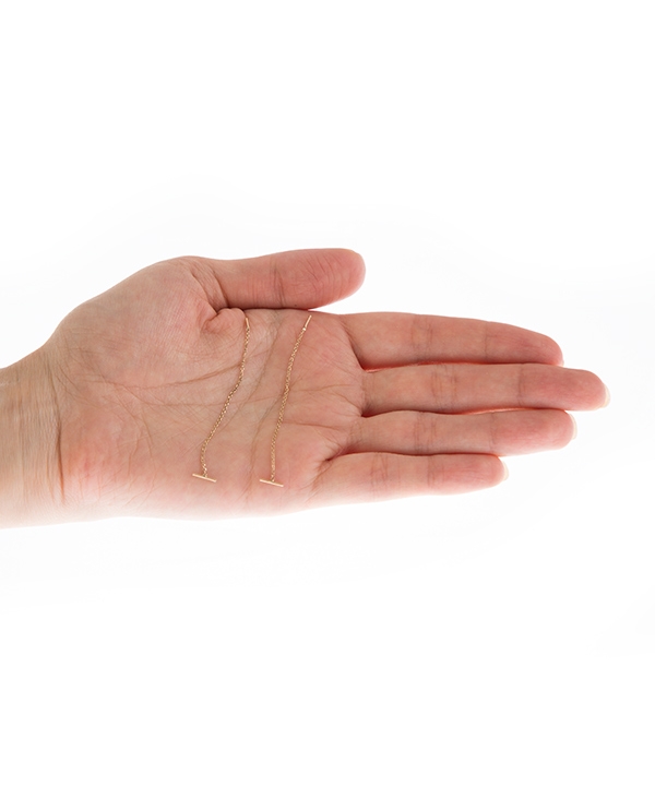 گوشواره طلا 18 عیار برند Freja مدل تی با زنجیر