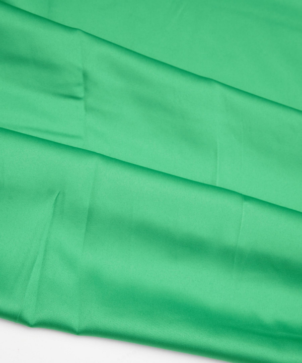 روسری ساتن زنانه قلم فلزی مدل silkscarfgreen01 __D