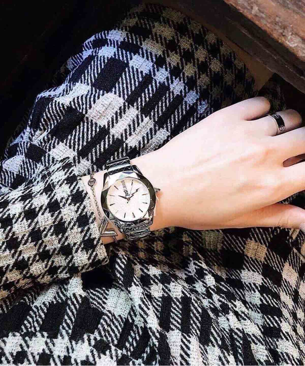 ساعت مچی زنانه جاست کاوالی Just Cavalli مدل JC1L003M0055