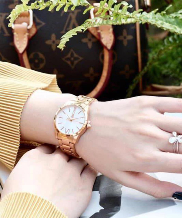 ساعت مچی زنانه جاست کاوالی Just Cavalli مدل JC1L010M0125