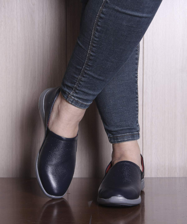 کفش راحتی زنانه شهر چرم Leather City مدل IR01039
