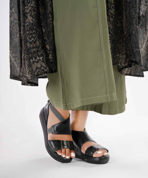 صندل زنانه مارال چرم Maral Leather مدل کیارا