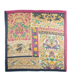 روسری نخی طرح گل