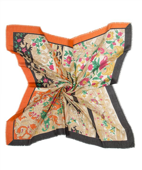 روسری نخی طرح گل