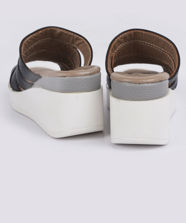 صندل زنانه چرم شیفر Shifer مدل 1208C