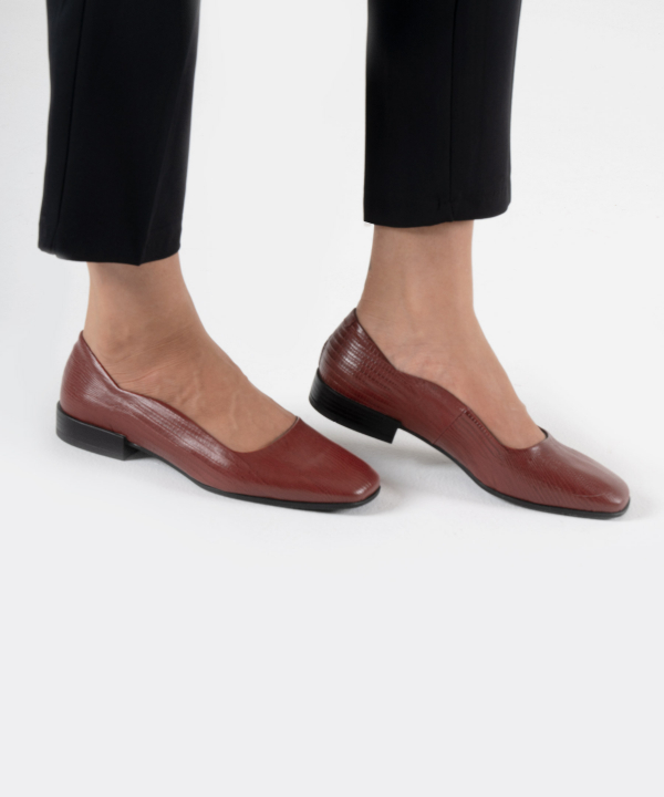 کفش زنانه چرم طبیعی شهر چرم Leather City کد SI0016