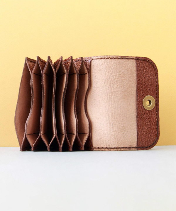 جاکارتی چرم طبیعی بیسراک Bisrak Leather مدل آکاردئونی