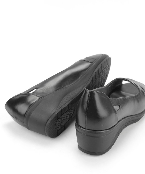 کفش راحتی چرم طبیعی زنانه شهر چرم Leather City کد PC0553