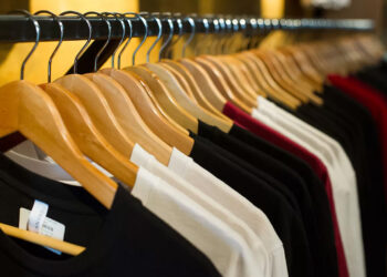 لباس مناسب برای خانم‌هایی که اضافه وزن دارند