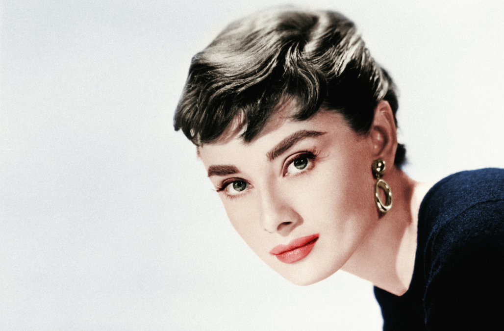 آدری هپبورن audrey hepburn از چه سبک آرایشی پیروی می‌کرد