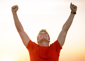 پر انرژی باشیم | چگونه در طول روز پر انرژی باشیم