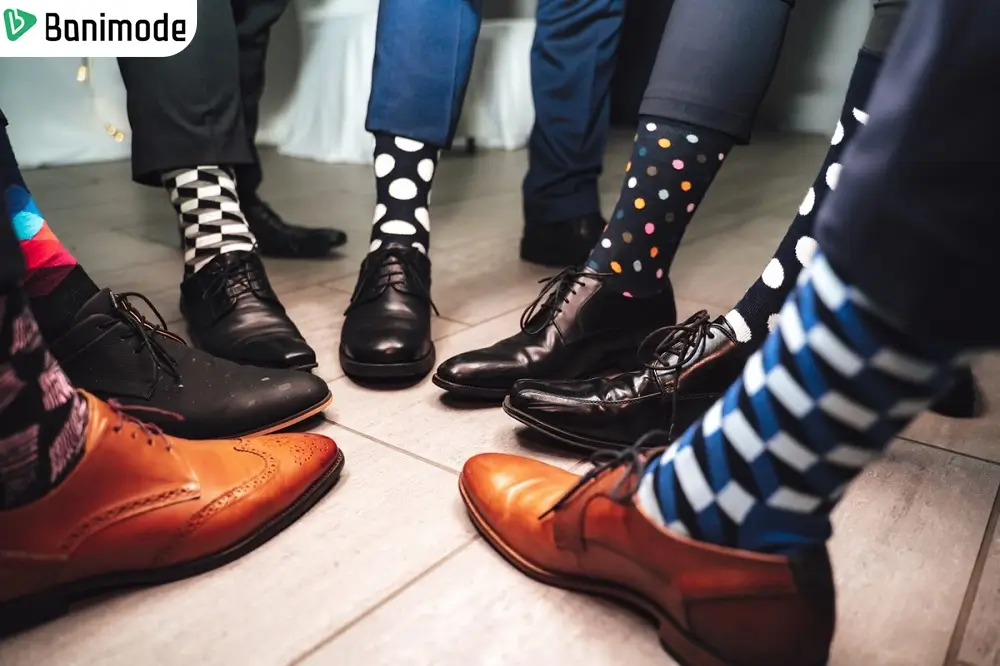 تصویری از انواع جوراب ست با کفشهای رسمی