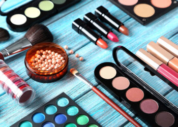 دختران نوجوان اینگونه آرایش کنید