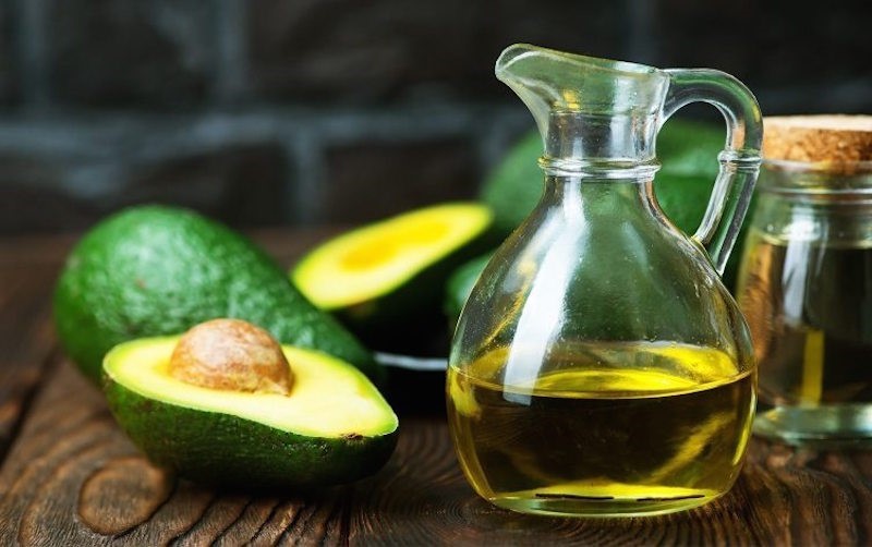 روغن آووکادو برای تقویت ناخن