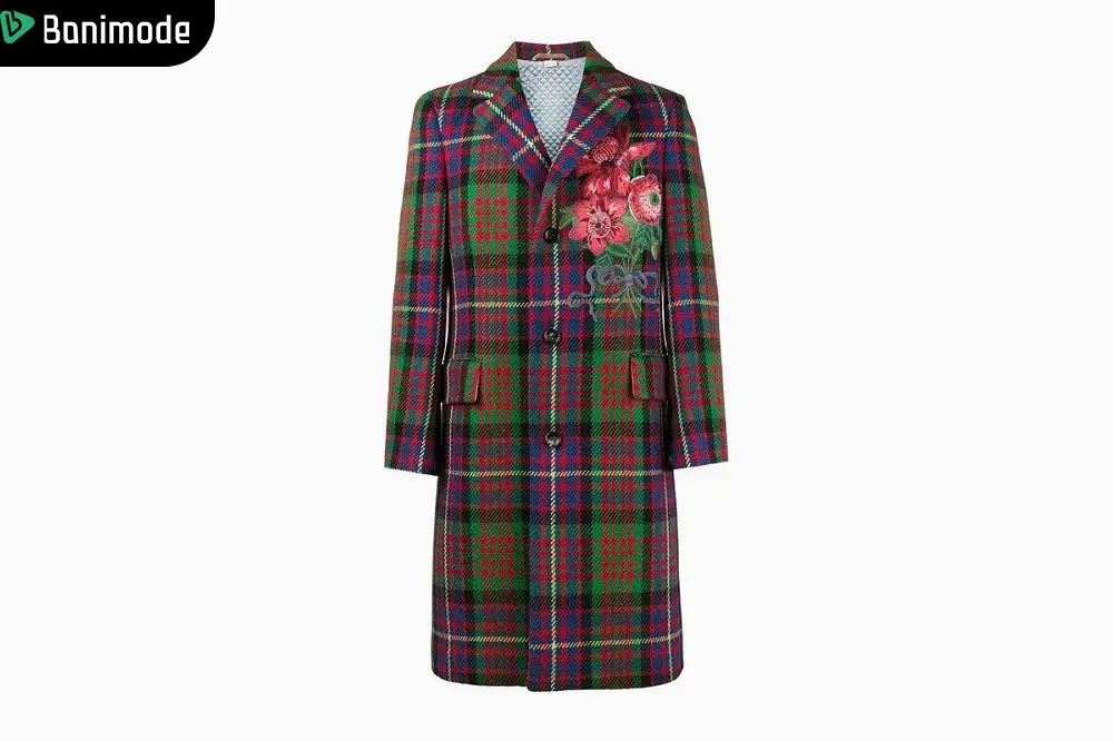 پالتو چهارخانه با خانه‌های مورب