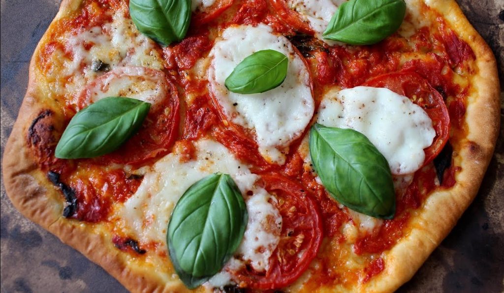 طرز تهیه پیتزا ایتالیایی 