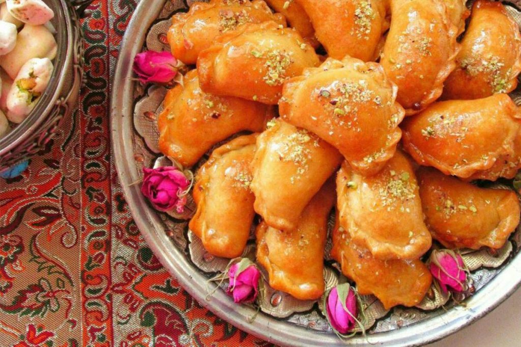 طرز تهیه قطاب عسلی سوغات یزد