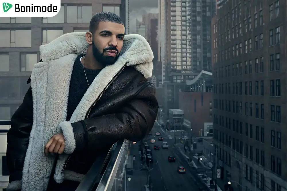 یک مرد که کاپشن چرم پوشیده