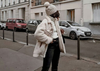 دختری با استایل زمستانه و کلاه