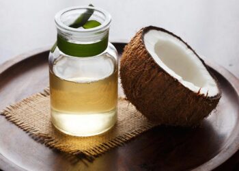 خواص روغن نارگیل برای پوست