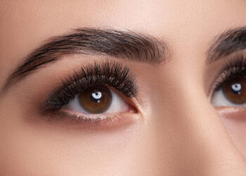 رشد سریع ابرو در یک هفته با چند روش