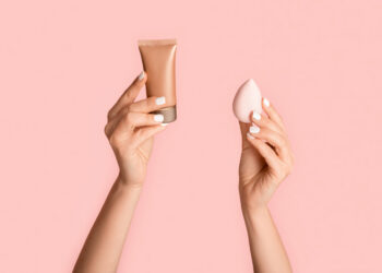 بی‌بی کرم یا سی‌سی کرم؛ کدامیک برای پوست شما بهتر است؟