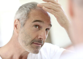 روش‌های موثر و طبیعی برای پوشاندن موهای سفید