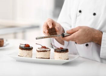 شیرینی پزی ویژه عید