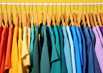 بهترین رنگ لباس برای پوست سبزه، تیره و روشن