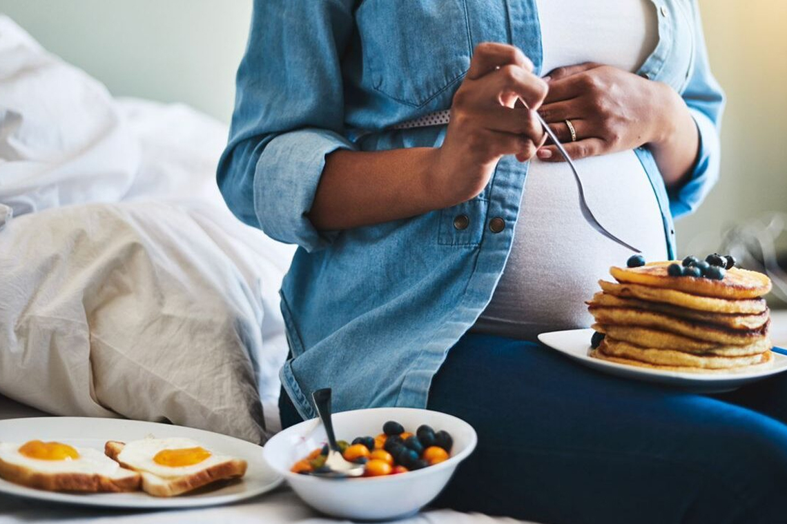 راههای جلوگیری از اضافه وزن در بارداری؛ رژیم و تغذیه مناسب
