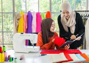 مهاجرت با رشته طراحی لباس